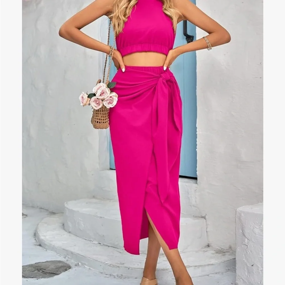 Chic Halter Neck Crop Top and Skirt Set